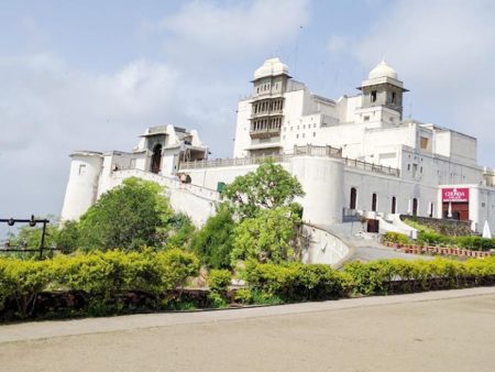 monsoon-palace-sajjangarh-palace-udaipur-indian-tourism-entry-fee-timings-holidays-reviews-header
